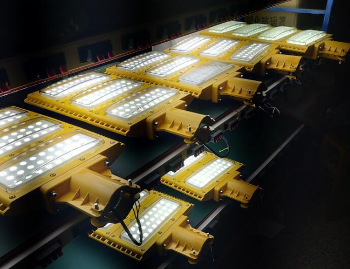 富勝照明工廠實(shí)拍,品質(zhì)不是說出來,是要做出來,不是擺拍,.